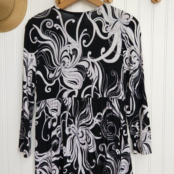 Soma Intimates Surplice Sleep Dress Nightgown Size S Black White Print Soft - Picture 6 of 7